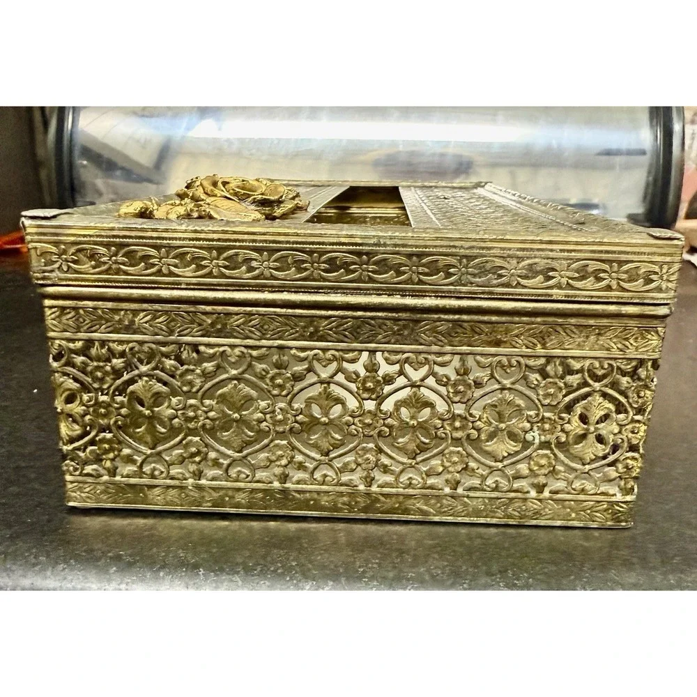 Vintage ORMOLU Gold Plated ROSES Tissue Holder